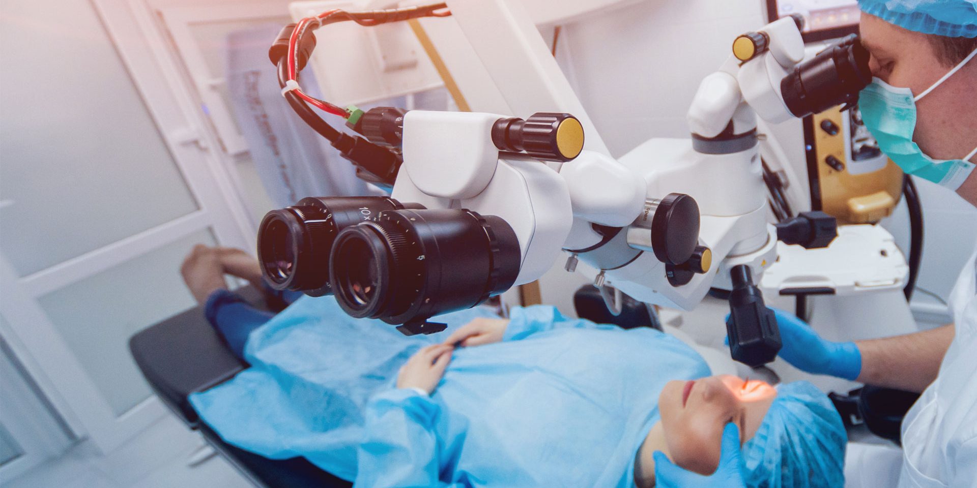 Dr. KARIM BAÑON Clínica Oftalmológica Granollers barcelona cirugía parpados blefaroplastia